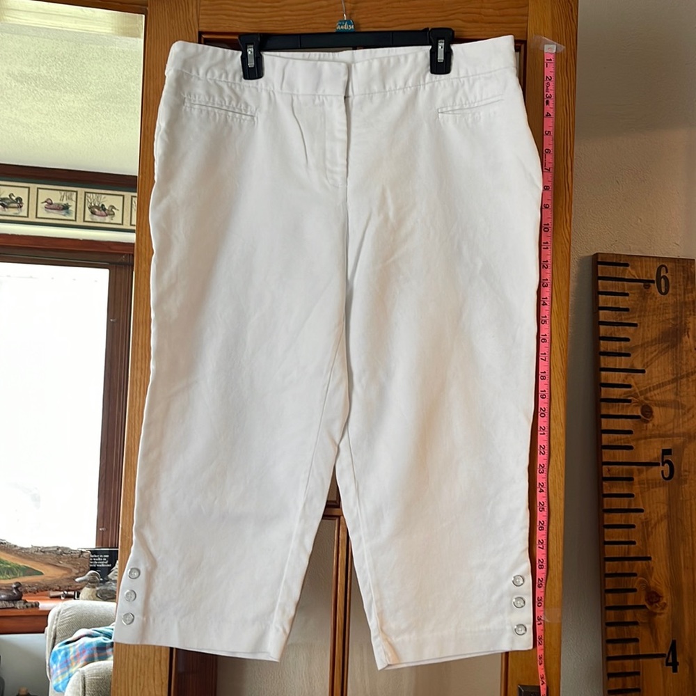 White Capri slacks